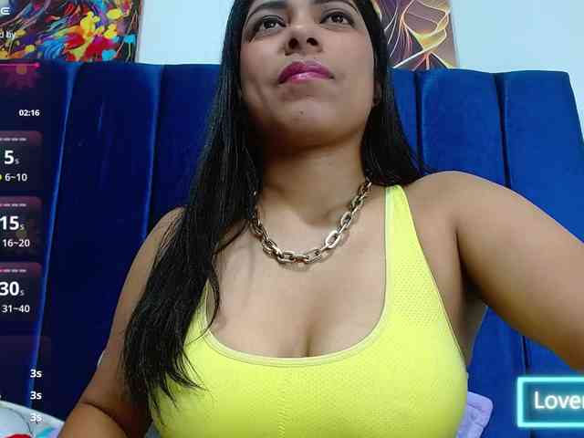 Bombom-brown webcam