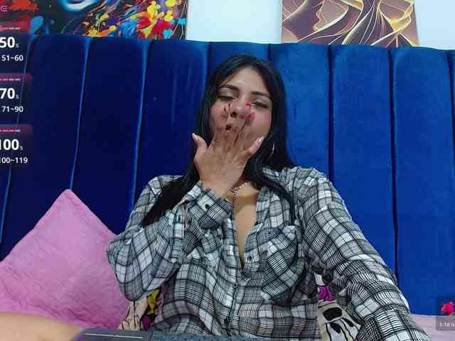 Bombom-brown webcam