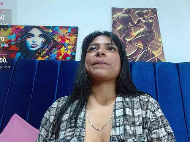 Bombom-brown webcam