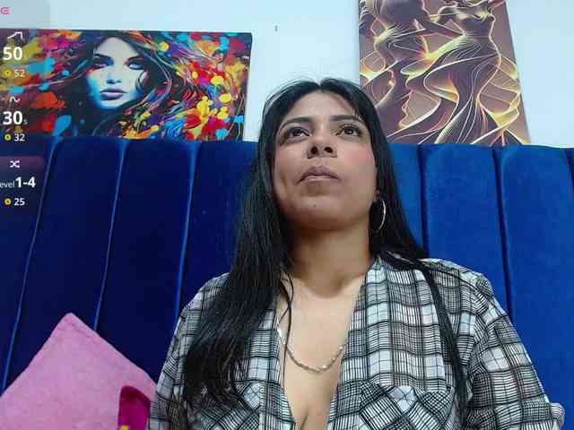 Bombom-brown webcam