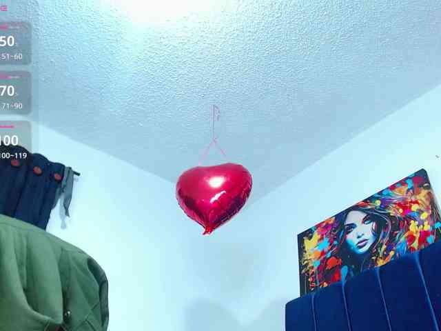 Bombom-brown webcam