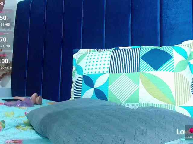 Bombom-brown webcam