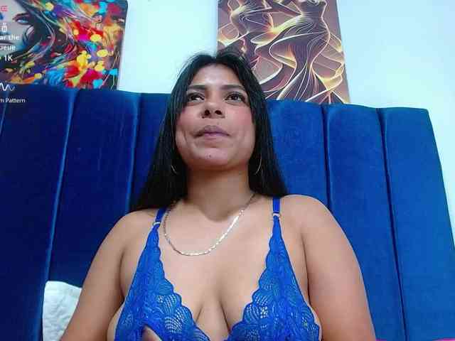 Bombom-brown webcam