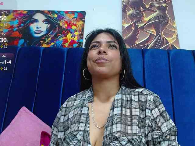 Bombom-brown webcam