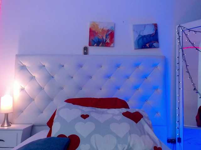 queendesiree live cam on BongaCams