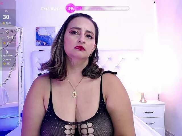 queendesiree live cam on BongaCams