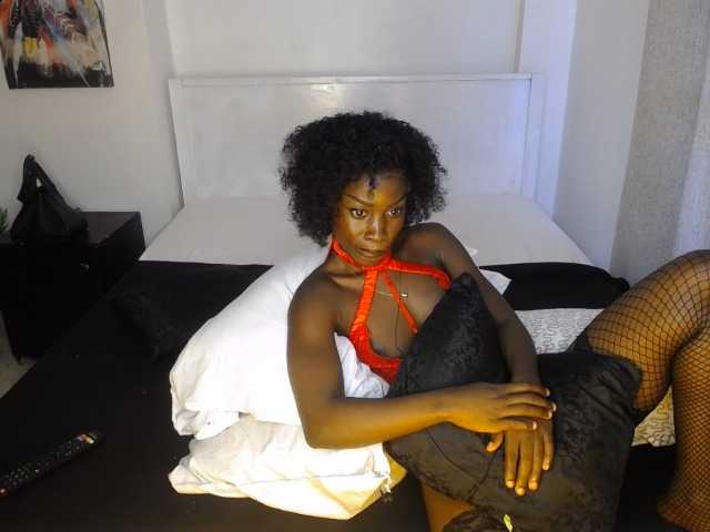irahhotttie live cam on BongaCams