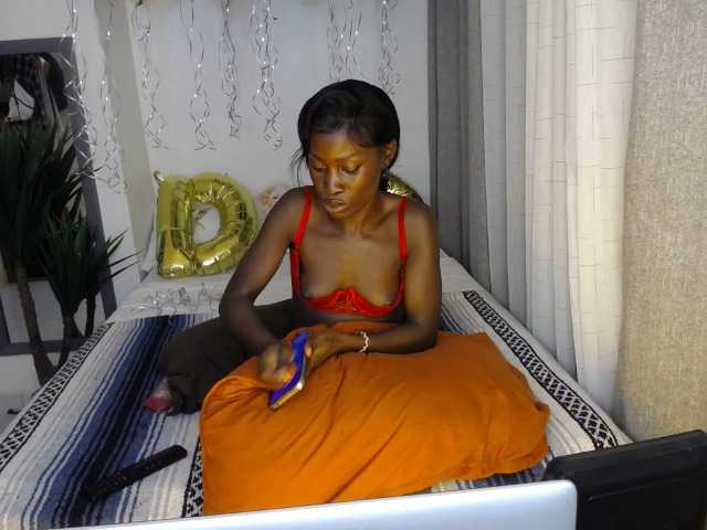 irahhotttie live cam on BongaCams