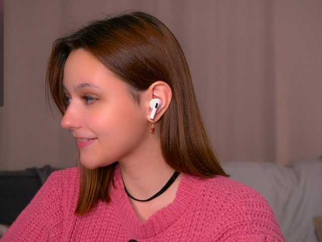 mia-roxxxx live cam on BongaCams