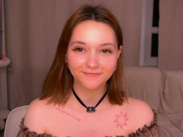 mia-roxxxx live cam on BongaCams
