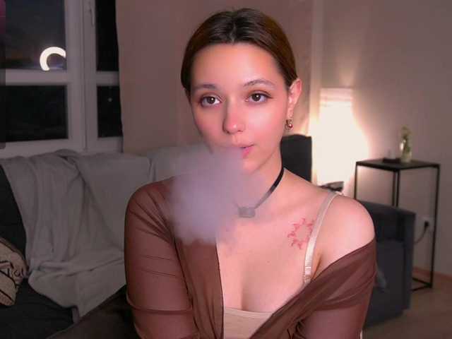mia-roxxxx live cam on BongaCams