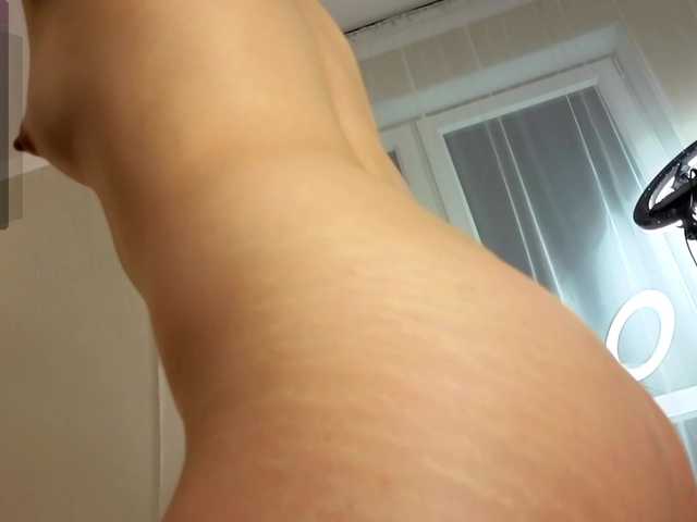 mia-roxxxx live cam on BongaCams