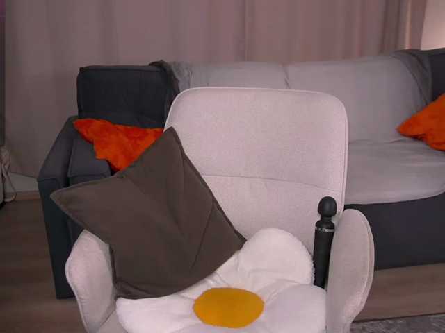mia-roxxxx live cam on BongaCams