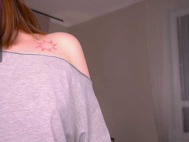 mia-roxxxx live cam on BongaCams