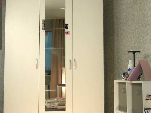 mia-roxxxx's BongaCams show and profile