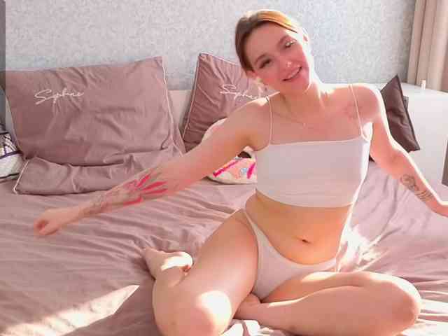 mia-roxxxx webcam