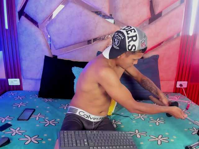 van-angel live cam on BongaCams