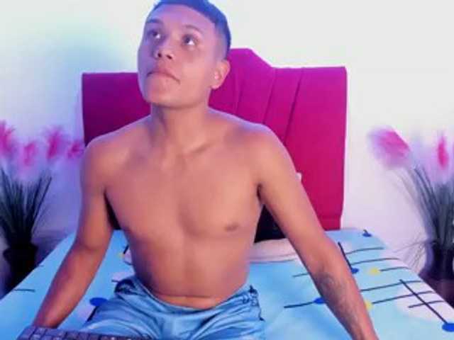 van-angel live cam on BongaCams