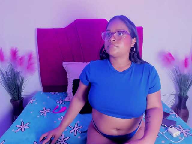van-angel live cam on BongaCams