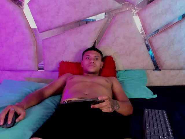 van-angel live cam preview