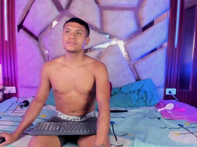van-angel live cam on BongaCams