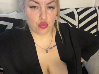RobinLili Porn Show