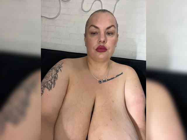RobinLili webcam