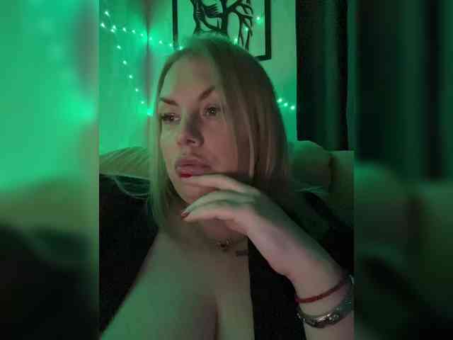 RobinLili webcam