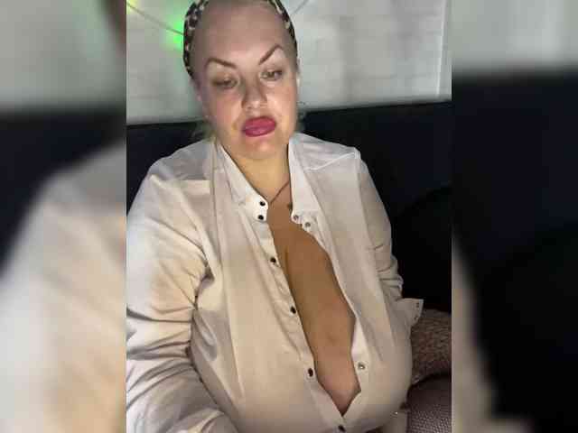 RobinLili webcam