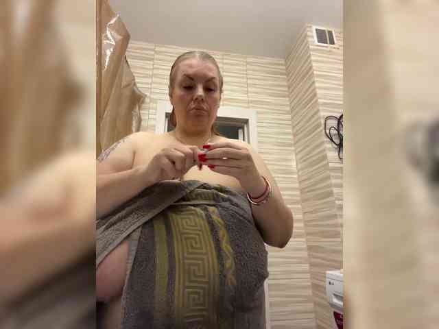 RobinLili webcam