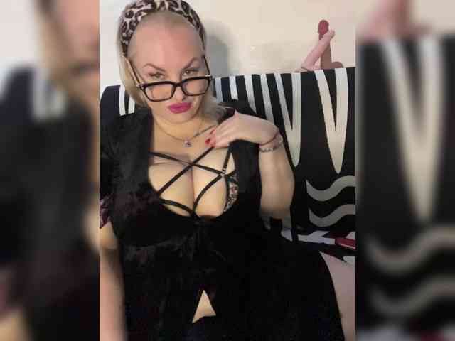 RobinLili webcam