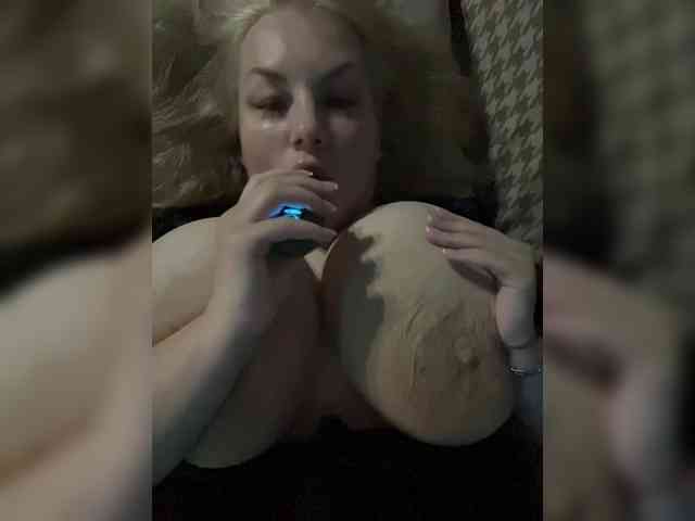 RobinLili webcam