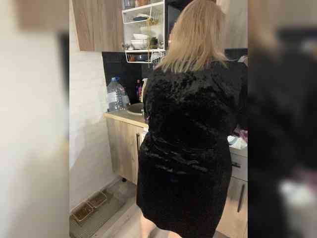 RobinLili webcam