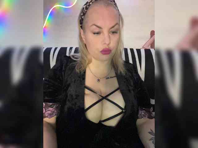 RobinLili webcam