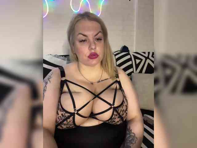 RobinLili webcam