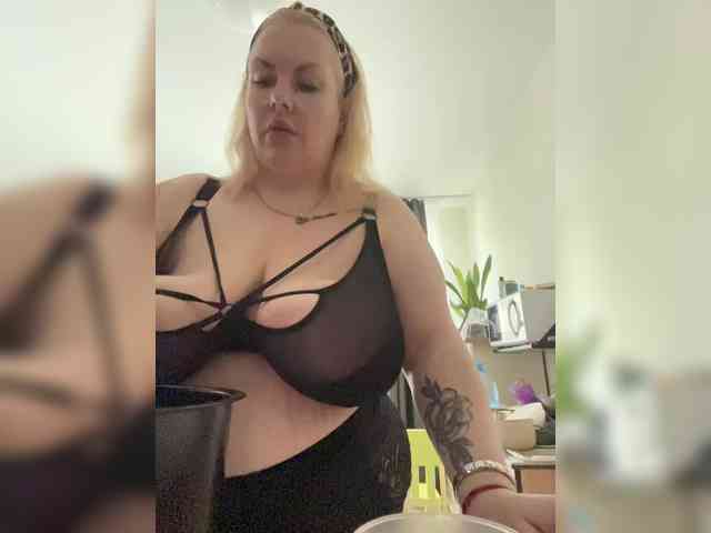 RobinLili webcam