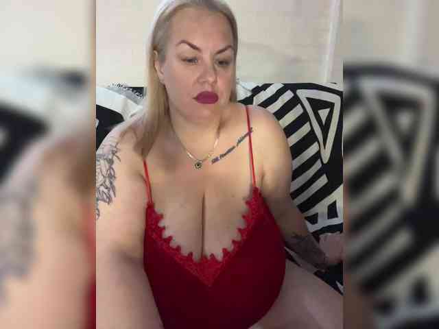 RobinLili webcam