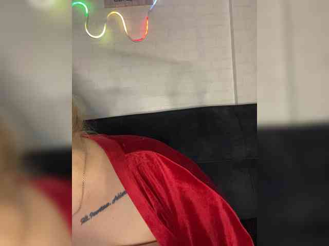 RobinLili webcam