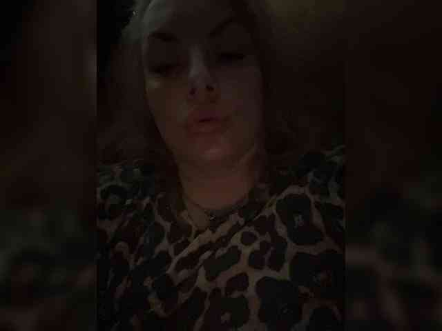 RobinLili webcam