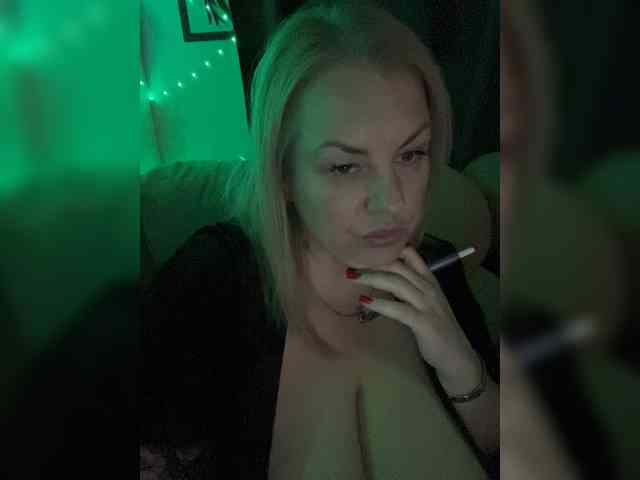 RobinLili webcam