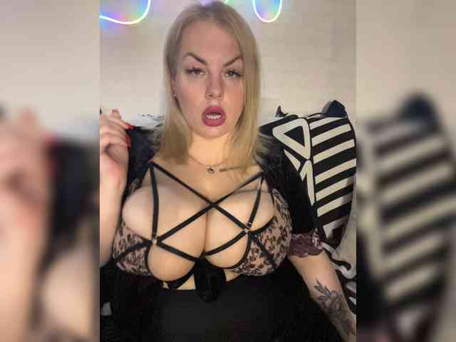 RobinLili webcam