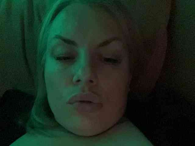 RobinLili webcam