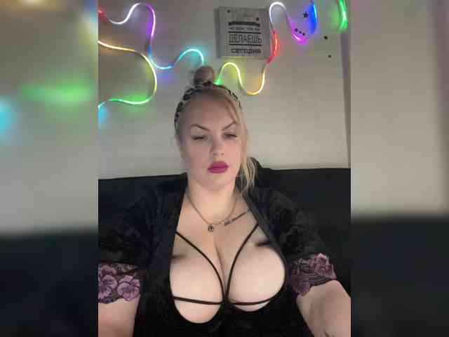 RobinLili webcam