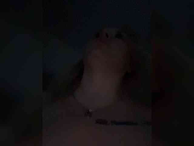 RobinLili webcam