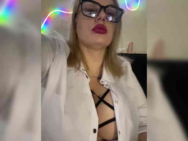 RobinLili webcam