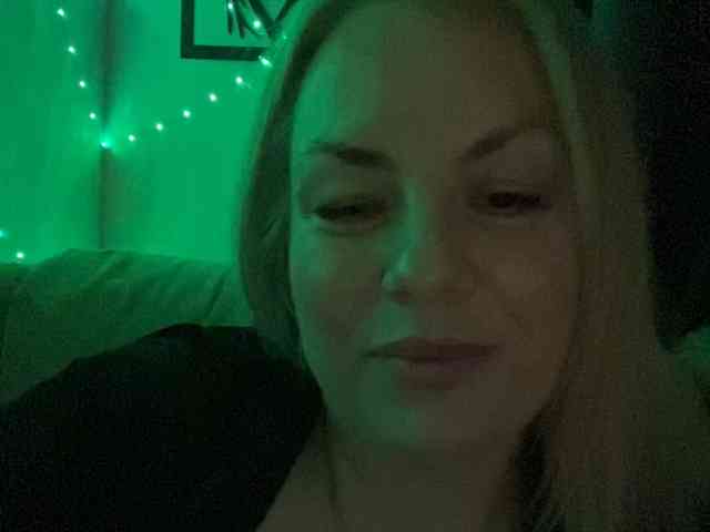 RobinLili webcam