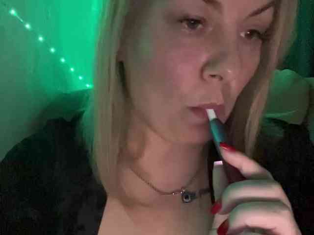 RobinLili webcam
