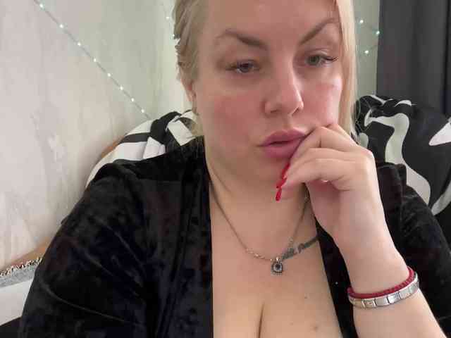 RobinLili webcam