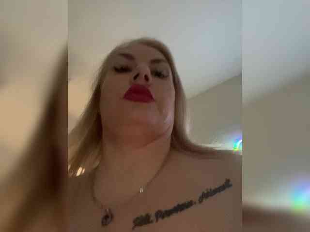 RobinLili webcam