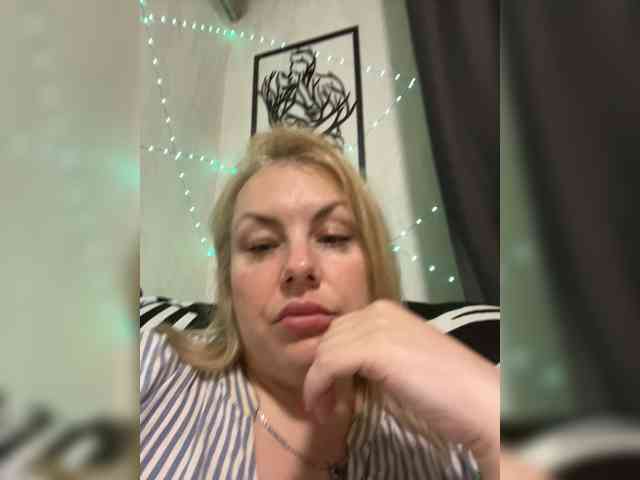 RobinLili webcam